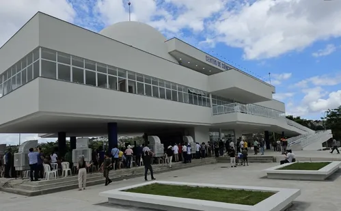 
          Imagem ilustrativa da imagem Diversão em viagem ao espaço em Colatina
          