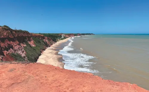 
          Imagem ilustrativa da imagem Diversão garantida em praias e lagunas de Marataízes
          