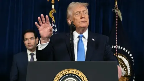 
          Imagem ilustrativa da imagem Donald Trump ameaça presidente interina da Venezuela
          