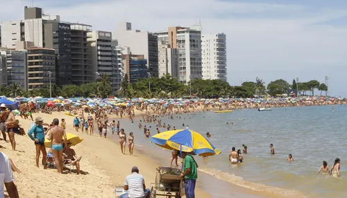 
          Imagem ilustrativa da imagem ES está entre estados brasileiros com alerta de perigo por calor extremo prolongado
          