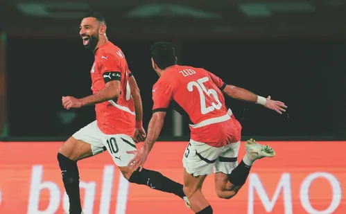 
          Imagem ilustrativa da imagem Egito e Costa do Marfim na tela da TV Tribuna/Band
          