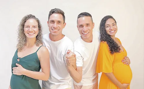 
          Imagem ilustrativa da imagem Em sintonia: gêmeos do ES, que se casaram no mesmo dia, vão ser pais
          