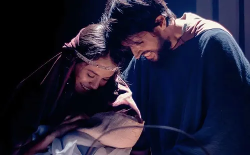 
          Imagem ilustrativa da imagem Emoção em espetáculo de Natal no Centro de Celebrações
          