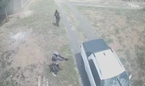 
          Imagem ilustrativa da imagem Empresário do setor de combustíveis é executado a tiros em Moreno (PE)
          