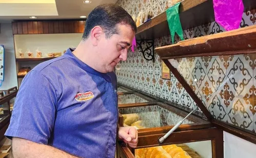 
          Imagem ilustrativa da imagem Empresas reduzem atendimentos e serviços por falta de empregados
          