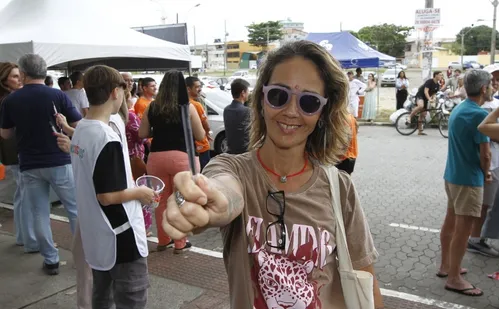 
          Imagem ilustrativa da imagem Encontro de gerações no primeiro dia do Enem
          