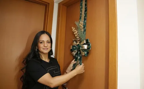 
          Imagem ilustrativa da imagem Enfeite para decorar portas com estilo para o Natal
          