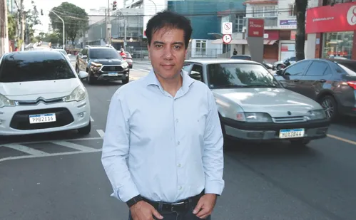 
          Imagem ilustrativa da imagem Especialistas explicam novas regras para a carteira de motorista
          