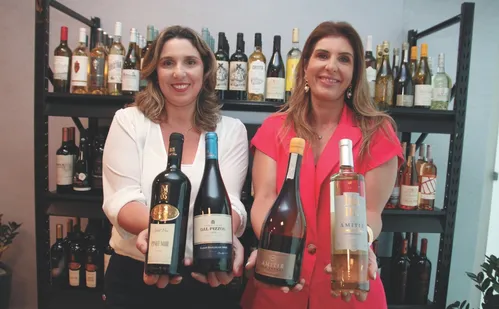 
          Imagem ilustrativa da imagem Espumante, tinto ou branco? Veja como acertar no vinho da ceia de Natal
          