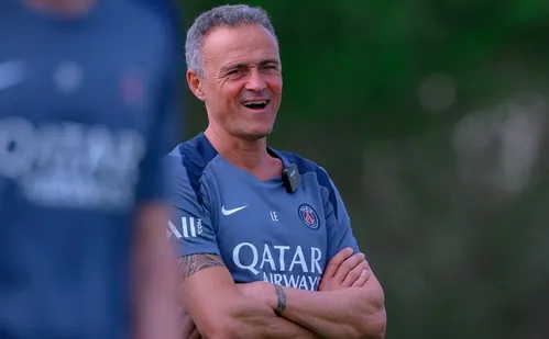 
          Imagem ilustrativa da imagem Estilo do Flamengo preocupa técnico do PSG
          