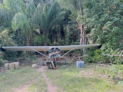 
          Imagem ilustrativa da imagem FAB intercepta aeronave da Venezuela na reserva indígena Yanomami
          