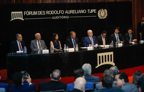 
          Imagem ilustrativa da imagem Fachin abre mobilização nacional pelo julgamento de crimes contra a vida no Recife
          