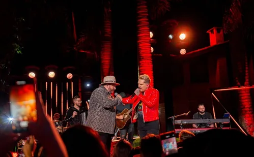 
          Imagem ilustrativa da imagem Felipe e Rodrigo, dupla com hit mais ouvido do país em 2024, confirma show no ES
          