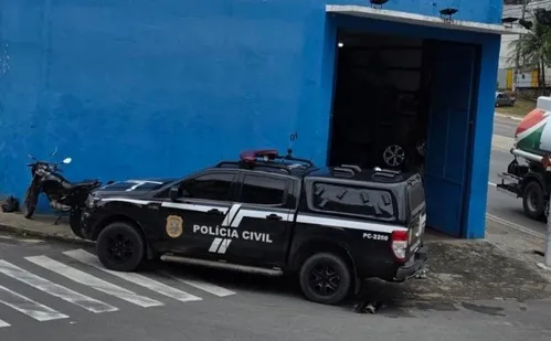 
          Imagem ilustrativa da imagem Ferro velho é flagrado furtando energia em Cariacica
          