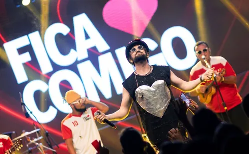 
          Imagem ilustrativa da imagem Festa carioca regada a pagode abre o verão do Brava Beach Club neste domingo
          