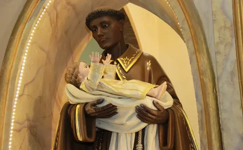 
          Imagem ilustrativa da imagem Festa para São Benedito hoje com missa e procissão no Centro
          