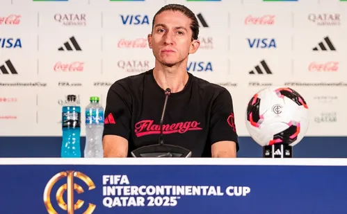 
          Imagem ilustrativa da imagem Filipe Luís aposta em DNA do Flamengo para surpreender PSG na final
          