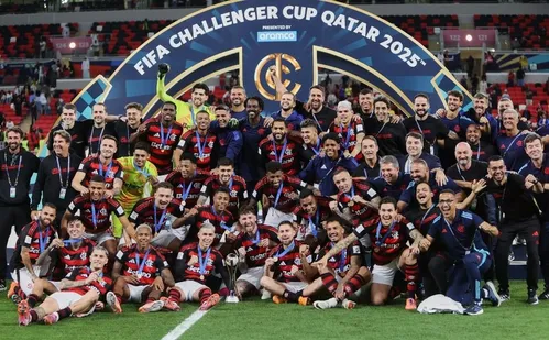 
          Imagem ilustrativa da imagem Flamengo explora bola parada e zagueiros artilheiros, vence Pyramids e pega o PSG
          