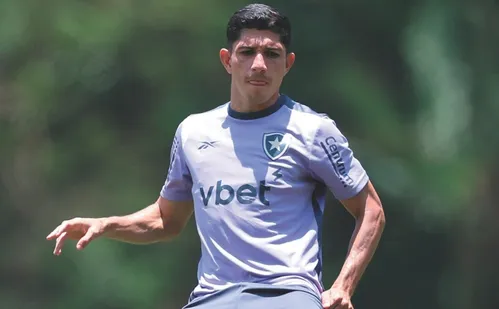 
          Imagem ilustrativa da imagem Fluminense e Botafogo acertam bases salariais para transferência de Savarino
          