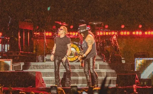 
          Imagem ilustrativa da imagem Guns N' Roses cancela show no Rio, mas mantém outras datas no Brasil; saiba mais
          