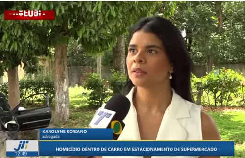 
          Imagem ilustrativa da imagem Homem é morto dentro de carro em estacionamento de supermercado no Bongi
          
