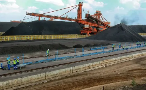 
          Imagem ilustrativa da imagem Ibama arquiva último projeto de usina a carvão mineral no país
          