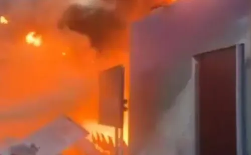 
          Imagem ilustrativa da imagem VÍDEO | Incêndio atinge pavilhão da COP30 e local é evacuado
          