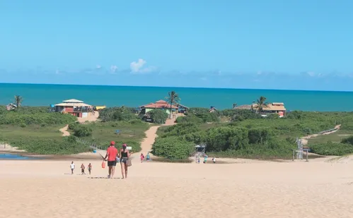 
          Imagem ilustrativa da imagem Itaúnas vira ponto de encontro de hoje a terça
          