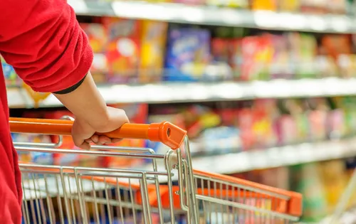 
          Imagem ilustrativa da imagem Itens da ceia natalina variam até 270%, diz Procon Recife
          