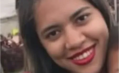 
          Imagem ilustrativa da imagem Jovem é morta a tiros enquanto dormia ao lados dos filhos; ex é principal suspeito
          