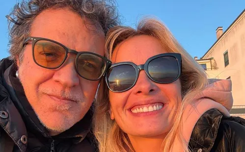 
          Imagem ilustrativa da imagem Latino faz a festa na praia de Camburi
          