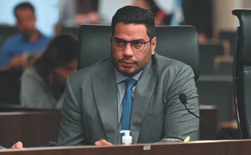 
          Imagem ilustrativa da imagem Liquidação do Banco Master: 32 mil clientes aguardam liberação de dinheiro
          