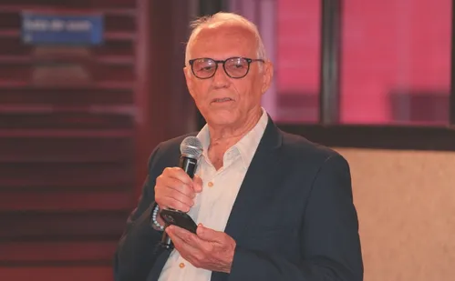 
          Imagem ilustrativa da imagem Lojistas do Espírito Santo animados com o pagamento do 13º salário até sexta
          