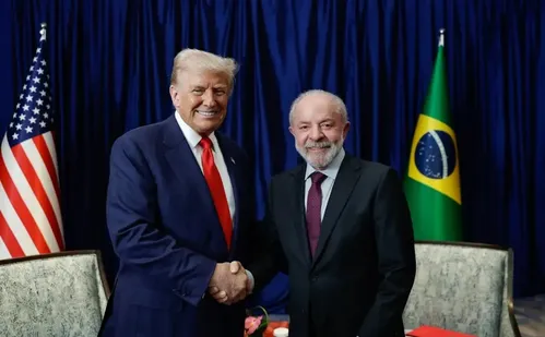 
          Imagem ilustrativa da imagem Lula conversou com Trump nesta 2ª feira e apresentou sugestão sobre Conselho de Paz
          