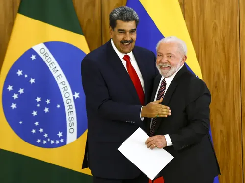 
          Imagem ilustrativa da imagem Lula diz que prisão de Maduro é inaceitável e que julgamento deve ser na Venezuela
          