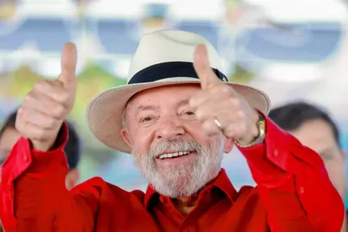 
          Imagem ilustrativa da imagem Lula visita Pernambuco na próxima terça-feira(2), diz PT
          