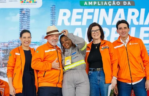 
          Imagem ilustrativa da imagem Xadrez político em Pernambuco: a disputa por Lula na retomada da RNEST
          