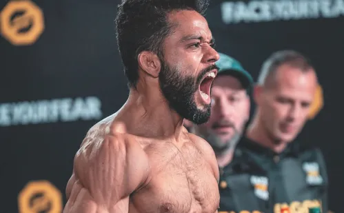 
          Imagem ilustrativa da imagem MMA: Elvis Silva perde para dinamarquês por decisão
          
