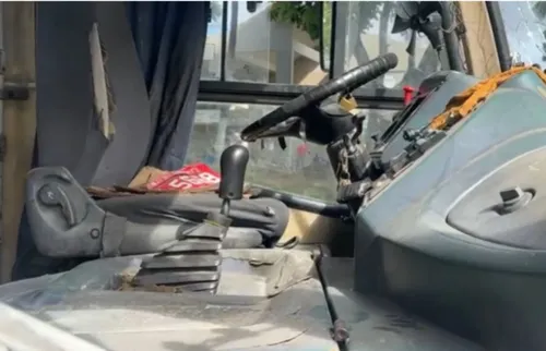 
          Imagem ilustrativa da imagem MPPE aperta o cerco e exige retirada de ônibus velhos do Grande Recife
          