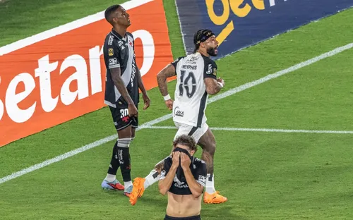 
          Imagem ilustrativa da imagem Magno Malta longe de Lorenzo Pazolini
          