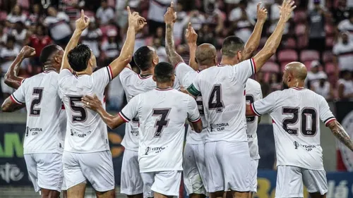 
          Imagem ilustrativa da imagem Maguary x Santa Cruz: confira as informações da partida, escalações e arbitragem
          