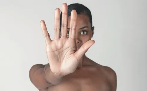 
          Imagem ilustrativa da imagem Mais de 2.900 descumprem medida protetiva no Espírito Santo
          