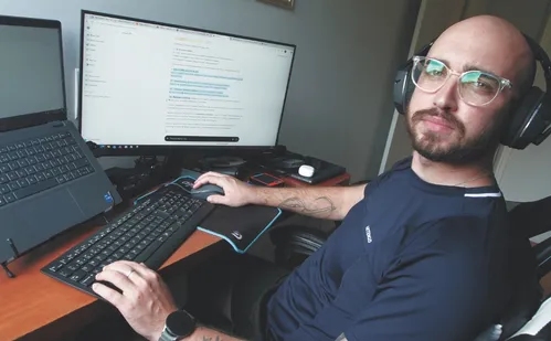 
          Imagem ilustrativa da imagem Mais jovens buscam médicos por tratamentos para dores nas costas
          