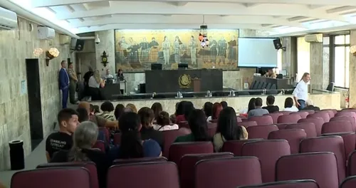 
          Imagem ilustrativa da imagem Mais três réus são condenados pela chacina de Poção em júri no Recife
          