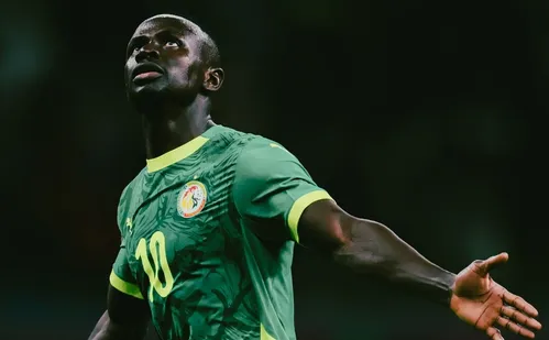 
          Imagem ilustrativa da imagem Mané marca no fim, Senegal bate o Egito e vai à final da Copa Africana de Nações
          