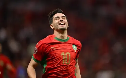 
          Imagem ilustrativa da imagem Marrocos e Camarões duelam por vaga na semifinal na tela da TV Tribuna / Band
          