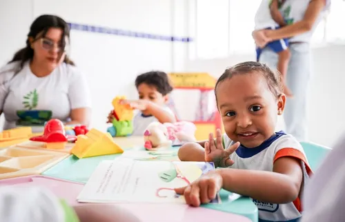 
          Imagem ilustrativa da imagem Matrículas abertas: Recife oferece mais de 20 mil vagas na rede municipal
          
