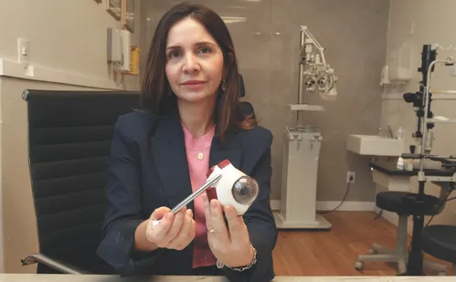 
          Imagem ilustrativa da imagem Médicos explicam quando a conjuntivite pode ser perigosa
          