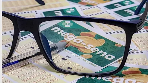 
          Imagem ilustrativa da imagem Mega-Sena acumula para R$ 50 milhões; sorteio será na terça (20)
          