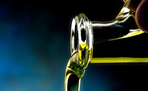 
          Imagem ilustrativa da imagem Ministério emite alerta para comercialização de azeites fraudados
          